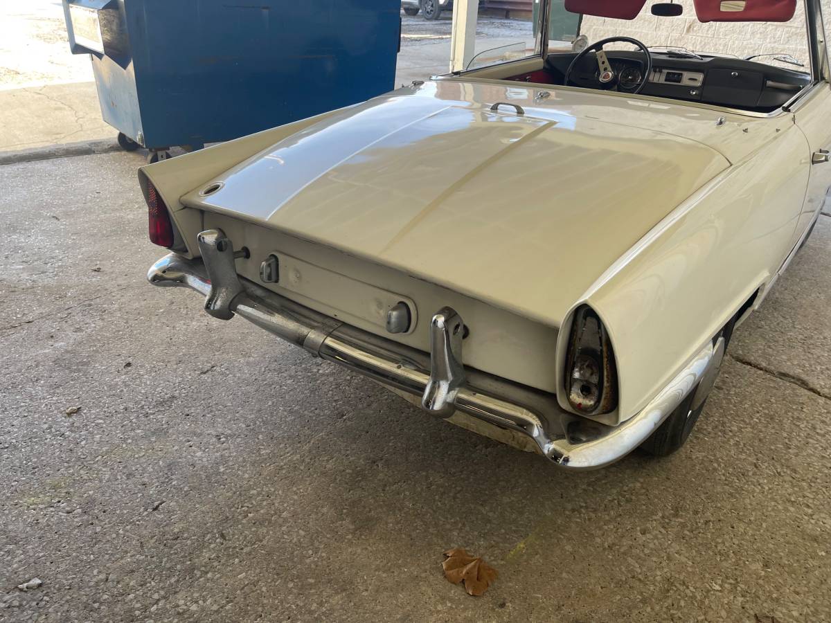 Nsu-spyder-1965-white-14