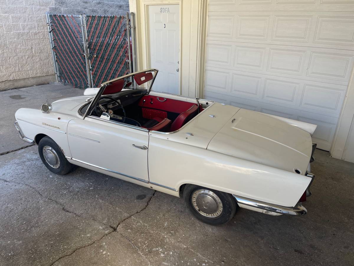 Nsu-spyder-1965-white-16