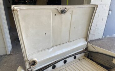 Nsu-spyder-1965-white-4