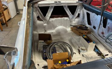 Oldmobile-cutlass-1963-white-4