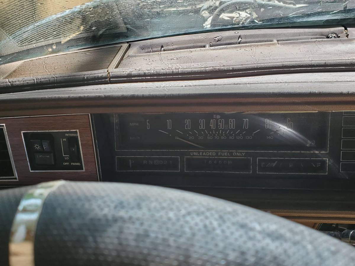 Oldmobile-cutlass-supreme-1987-brown-8