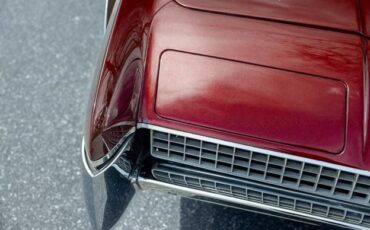 Oldmobile-toronado-1967-red-12