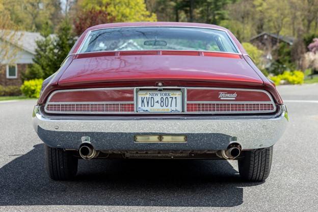 Oldmobile-toronado-1967-red-5