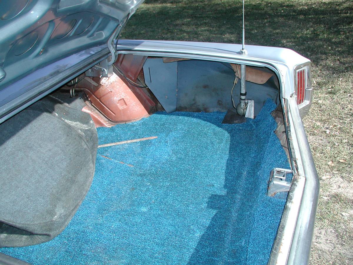Olds-98-regency-1965-blue-6