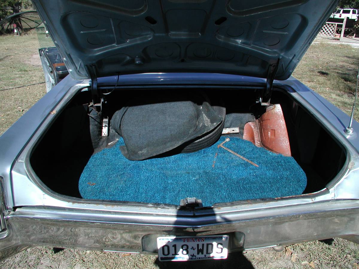 Olds-98-regency-1965-blue-7