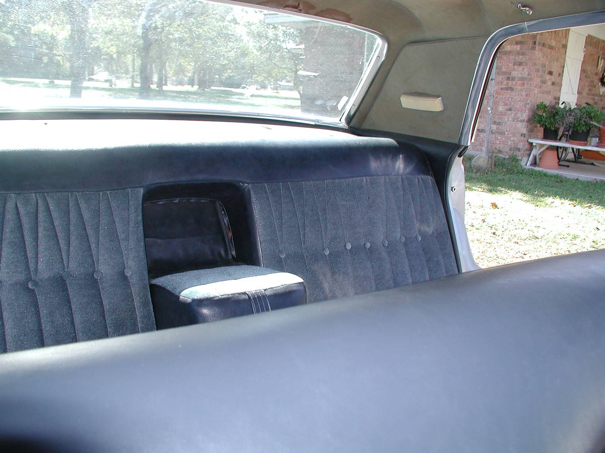 Olds-98-regency-1965-blue-9