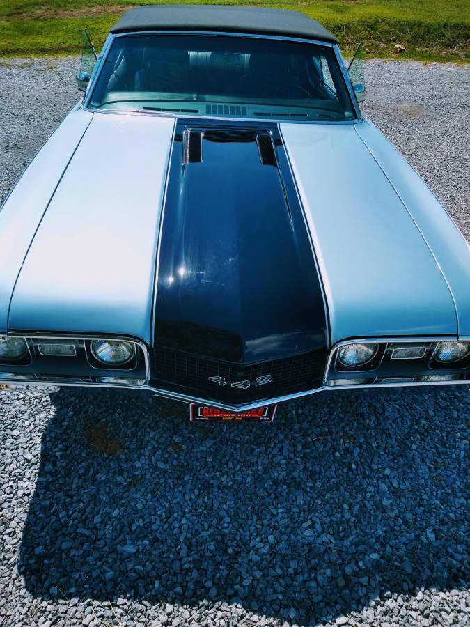 Olds-cutlass-1968-blue-1