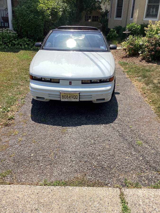 Olds-cutlass-supreme-1994-white-3
