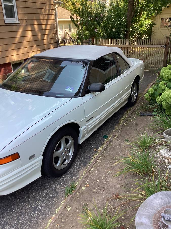 Olds-cutlass-supreme-1994-white-5