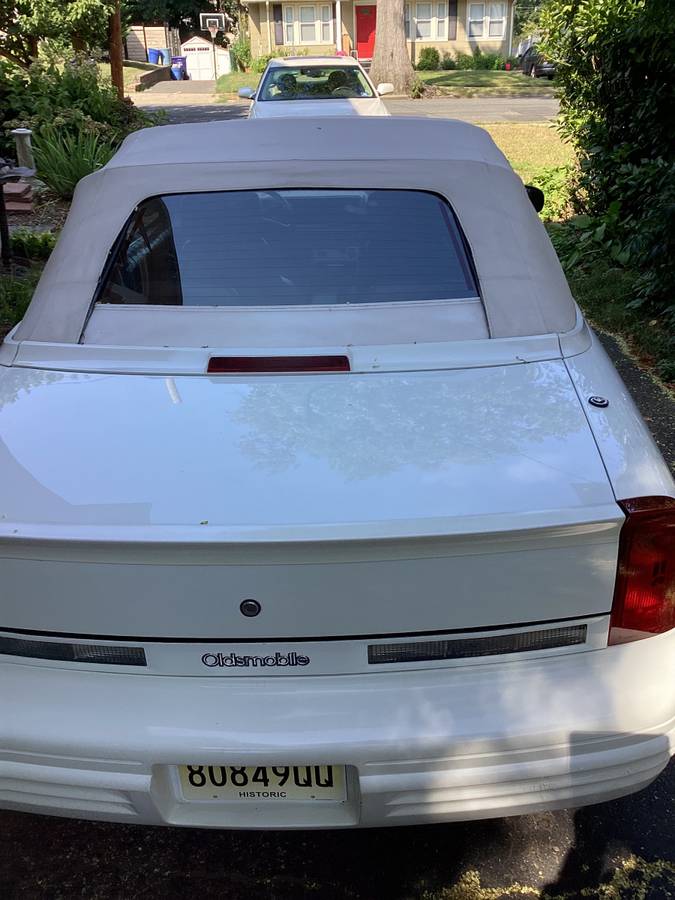 Olds-cutlass-supreme-1994-white-7