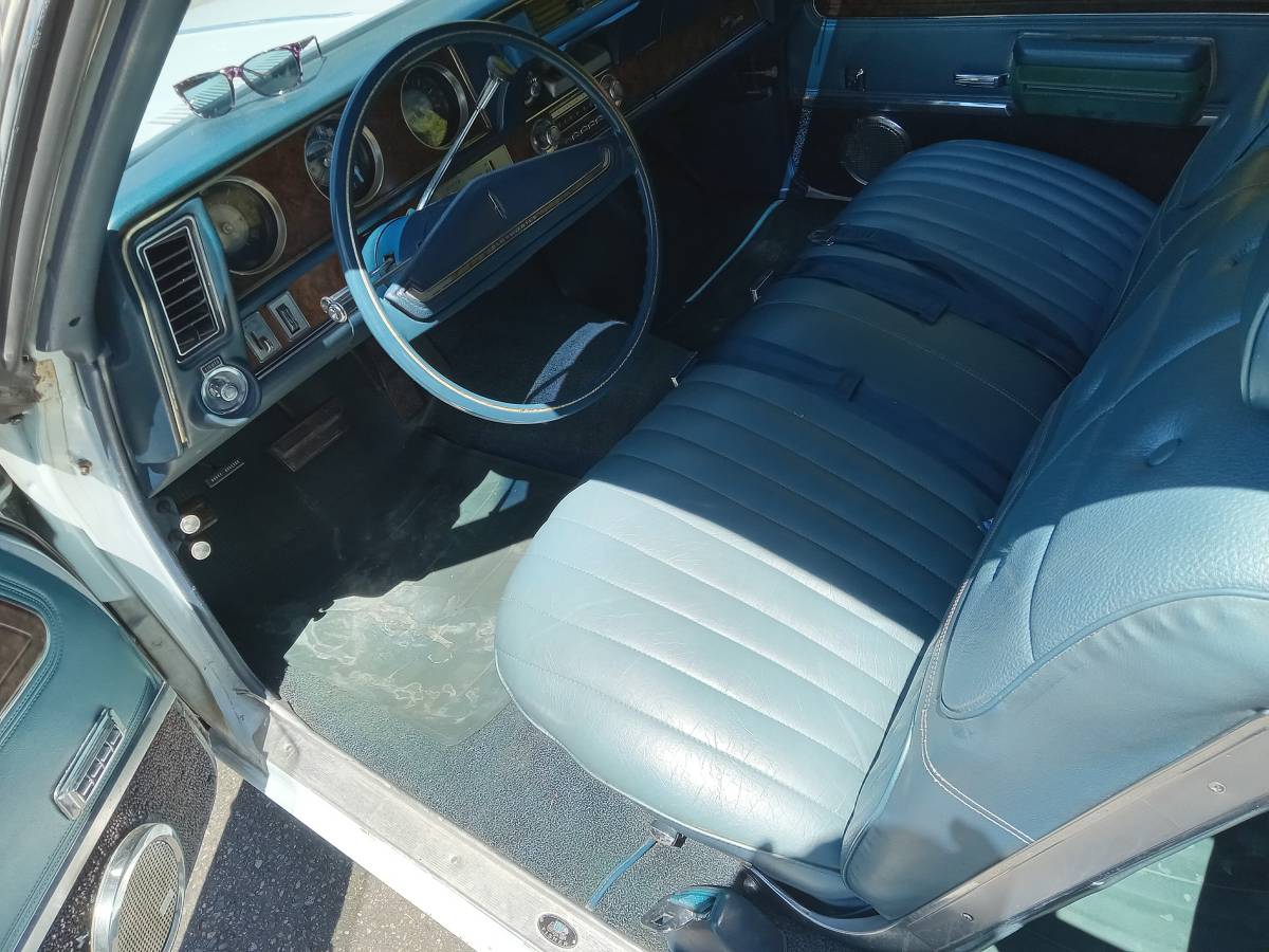 Olds-cutlass-supreme-convertible-1970-18