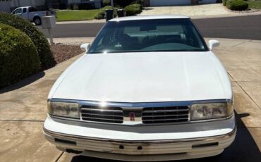 Olds-nintey-eight-1994-white