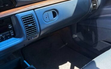Olds-nintey-eight-1994-white-6