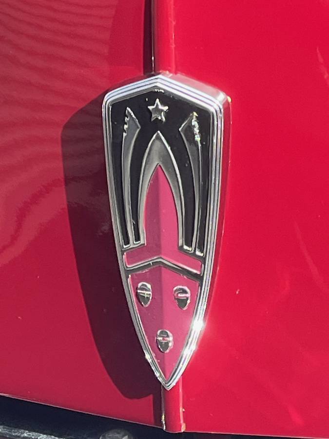 Oldsmobile-1946-red-3