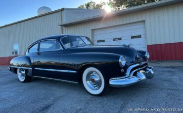 Oldsmobile-1948-blue