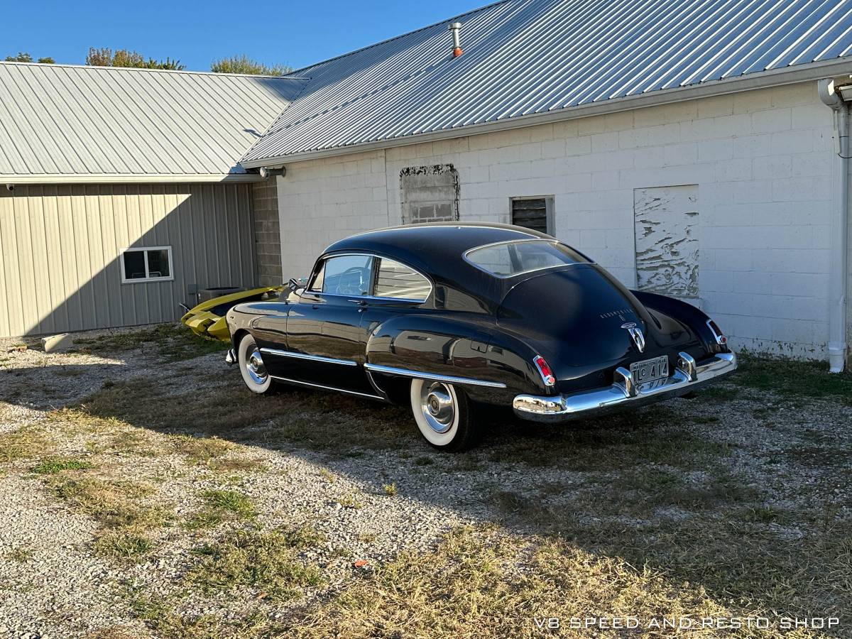 Oldsmobile-1948-blue-9