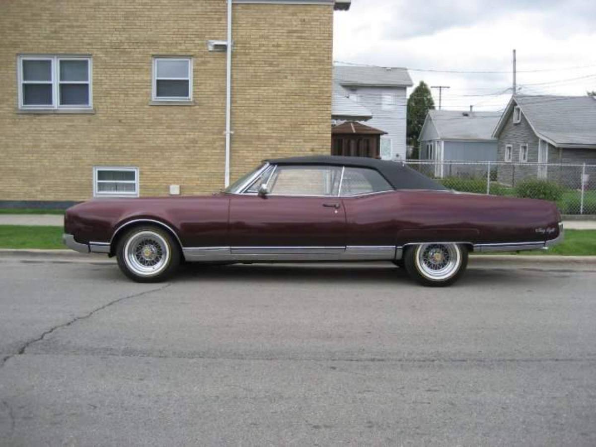 Oldsmobile-1967-custom-9