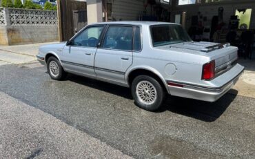 Oldsmobile-1988-silver-1