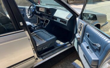 Oldsmobile-1988-silver-8