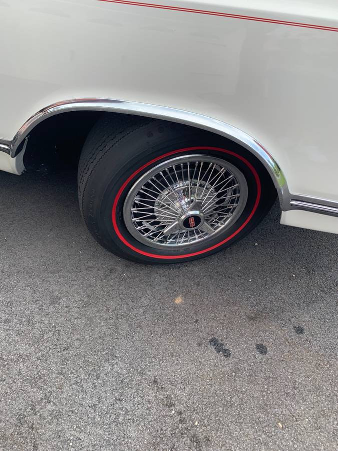 Oldsmobile-442-1965-white-11