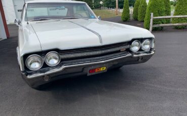 Oldsmobile-442-1965-white-2