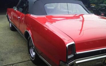 Oldsmobile-442-1967-RedBlackTop-Black-2