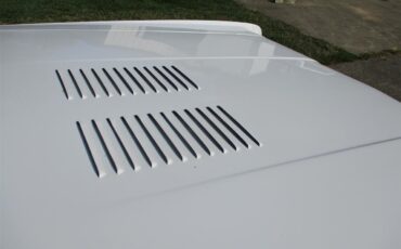 Oldsmobile-442-1967-white-red-4