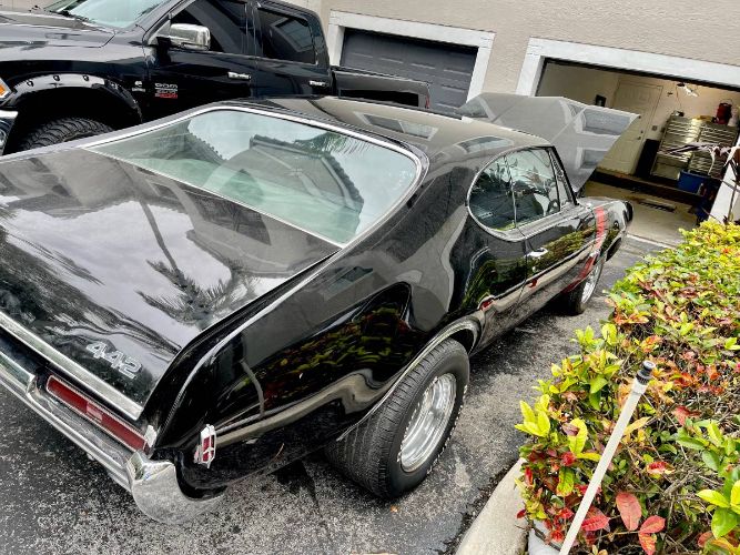 Oldsmobile-442-1968-Black-Black-2