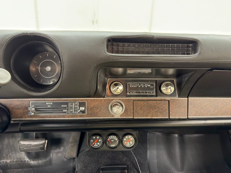 Oldsmobile-442-1969-Matador-Red-Parchment-10