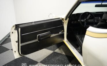 Oldsmobile-442-1969-White-Black-37