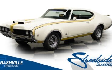 Oldsmobile-442-1969-White-Black-42
