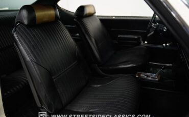 Oldsmobile-442-1969-White-Black-48