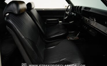Oldsmobile-442-1969-White-Black-49