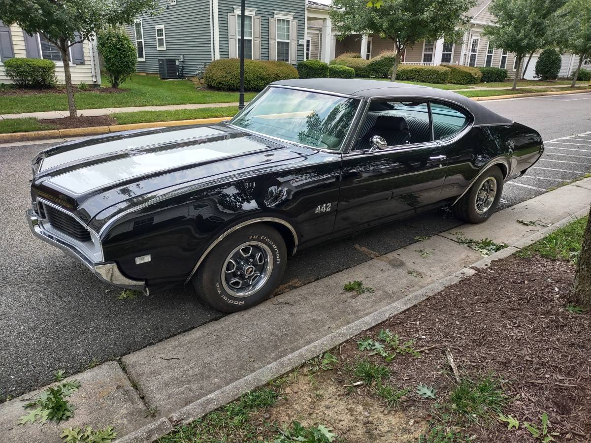 Oldsmobile-442-1969-black-2
