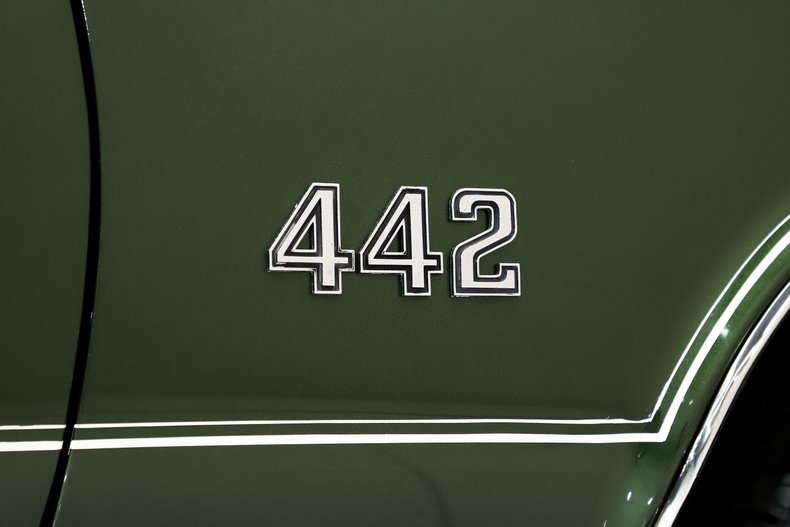 Oldsmobile-442-1970-Sherwood-Green-White-19