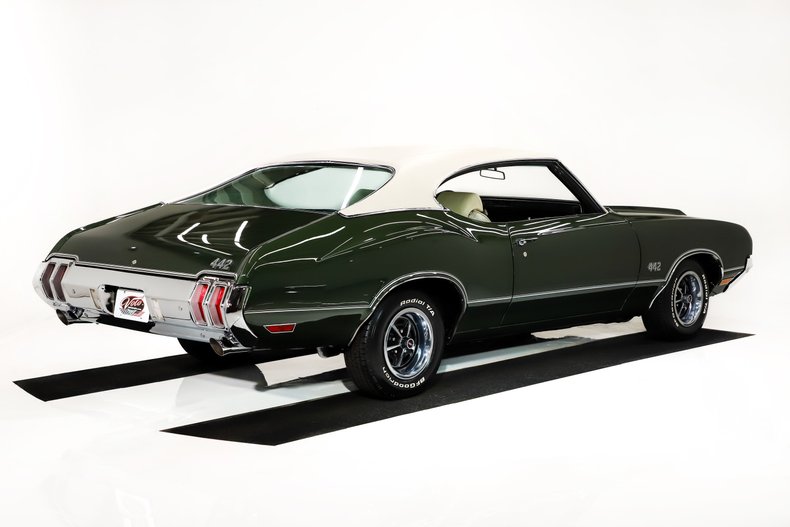 Oldsmobile-442-1970-Sherwood-Green-White-29