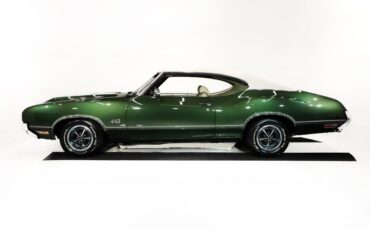 Oldsmobile-442-1970-Sherwood-Green-White-34