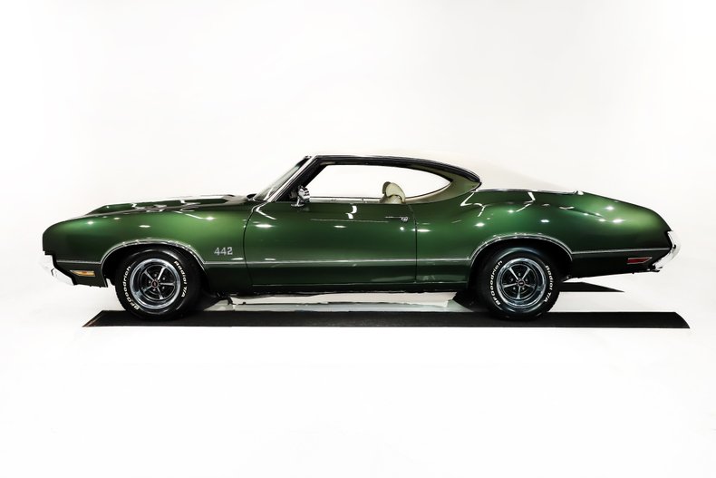 Oldsmobile-442-1970-Sherwood-Green-White-34