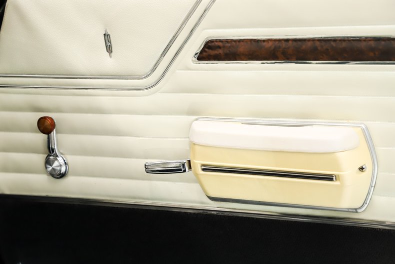 Oldsmobile-442-1970-Sherwood-Green-White-48