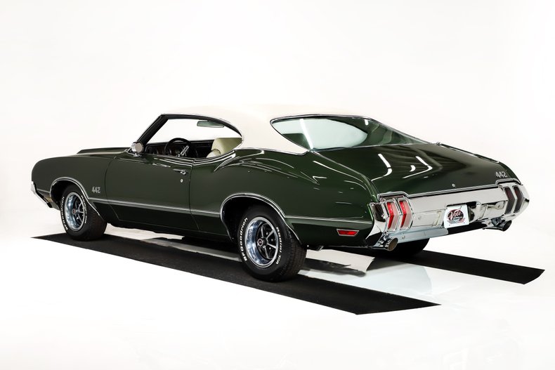 Oldsmobile-442-1970-Sherwood-Green-White-7