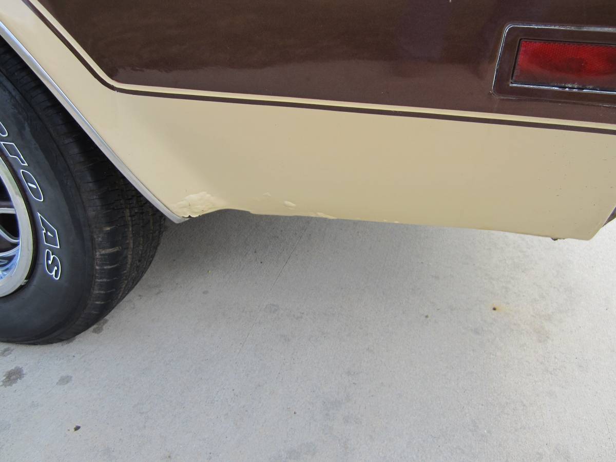 Oldsmobile-442-1977-brown-8