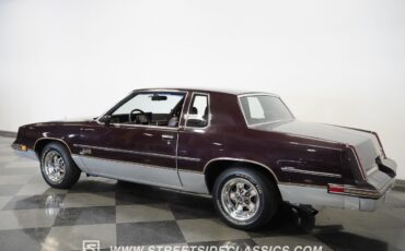 Oldsmobile-442-1986-Coupe-11