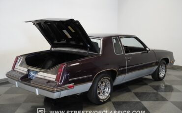 Oldsmobile-442-1986-Coupe-21