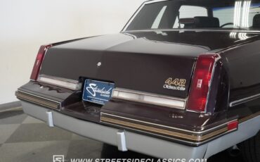 Oldsmobile-442-1986-Coupe-27