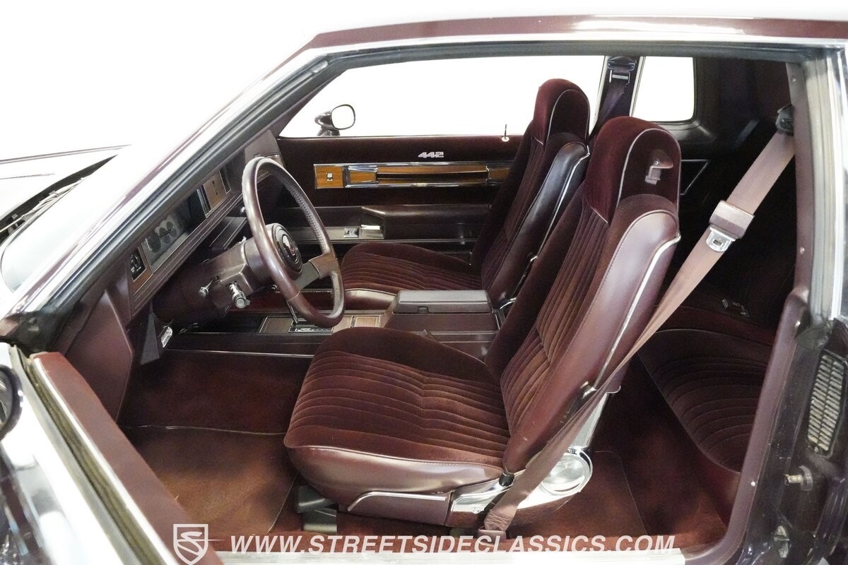 Oldsmobile-442-1986-Coupe-3