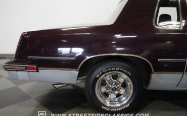 Oldsmobile-442-1986-Coupe-37