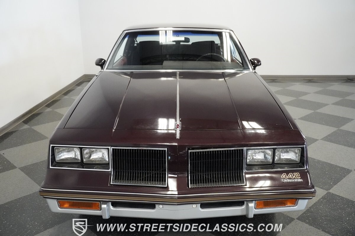 Oldsmobile-442-1986-Coupe-6