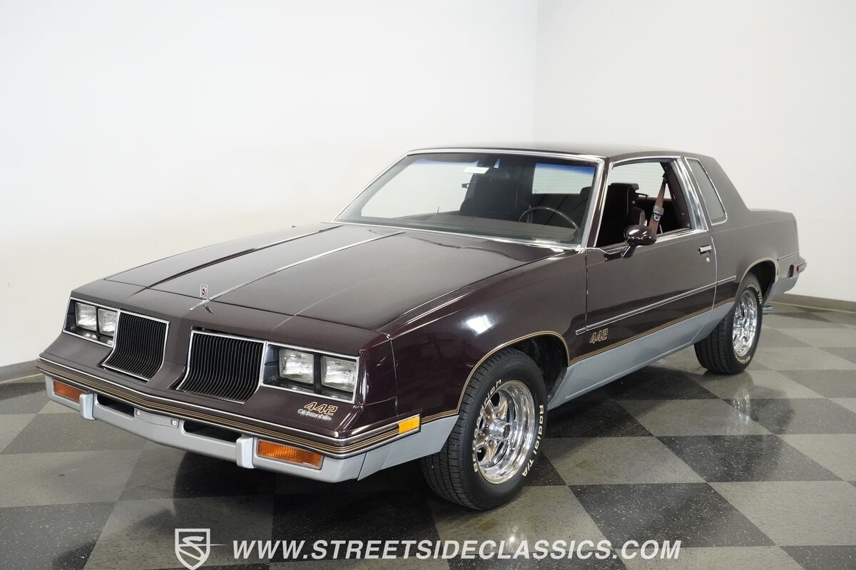Oldsmobile-442-1986-Coupe-9