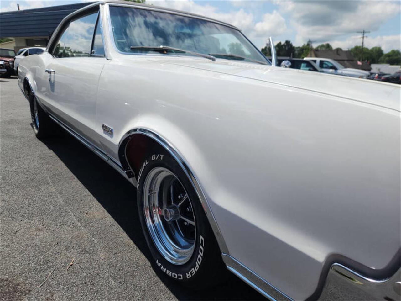 Oldsmobile-442-w-30-1967-White-Black-2