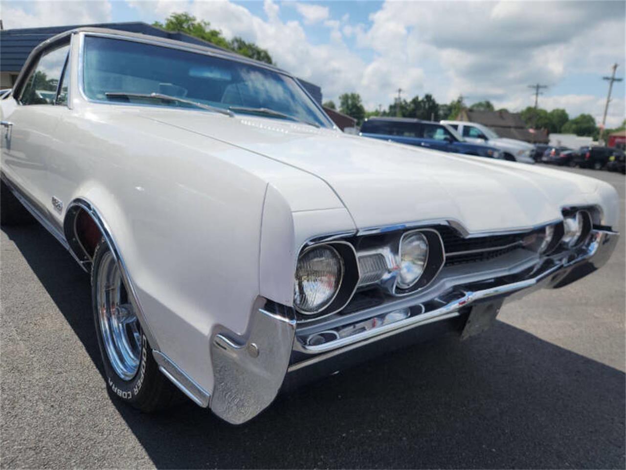 Oldsmobile-442-w-30-1967-White-Black-3